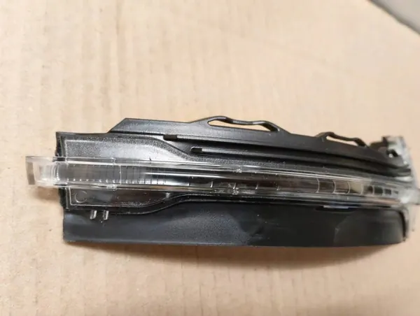 Audi A3 S3 8V Luz de indicador de espelho 8v0949102b image 3