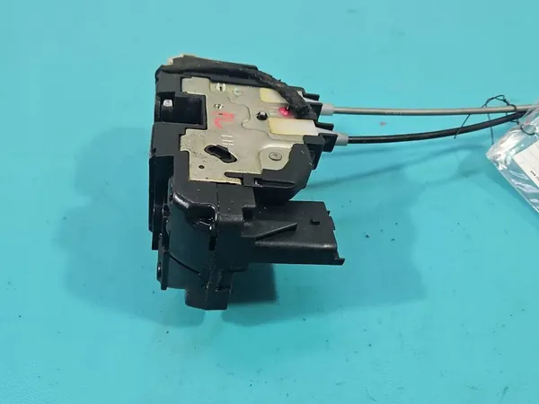 Linke Vorderriegel Hyundai i20 I 08-14 4PIN image 6