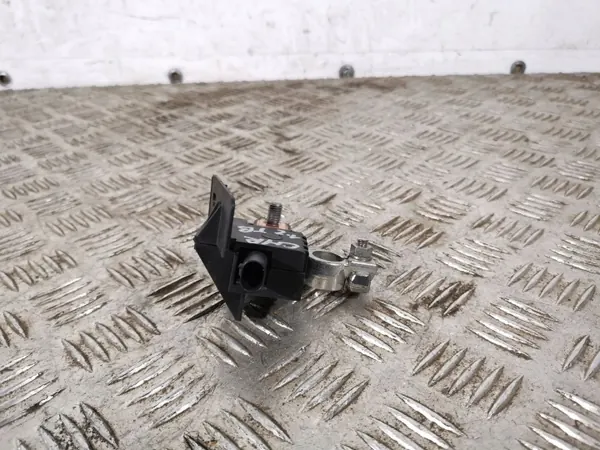 Grampo pirotécnico OEM 7173323630 para Toyota C-HR image 2