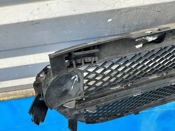 MERCEDES W212 Grill Front 63 AMG image 5