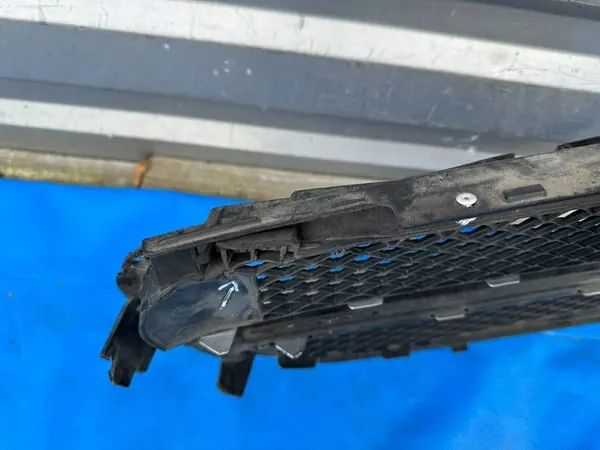 MERCEDES W212 Grill Front 63 AMG image 7