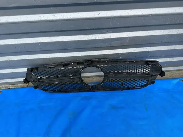 MERCEDES W212 Grill Front 63 AMG image 8