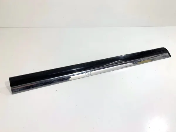 OEM 3AA854950A Moldura Porta Traseira Direita VW Passat B7 image 2