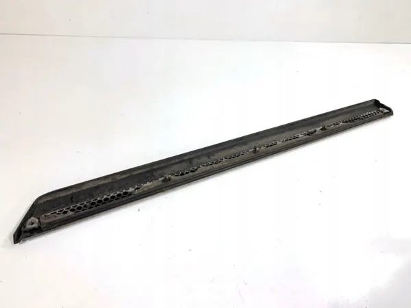 OEM 3AA854950A Moldura Porta Traseira Direita VW Passat B7 image 3