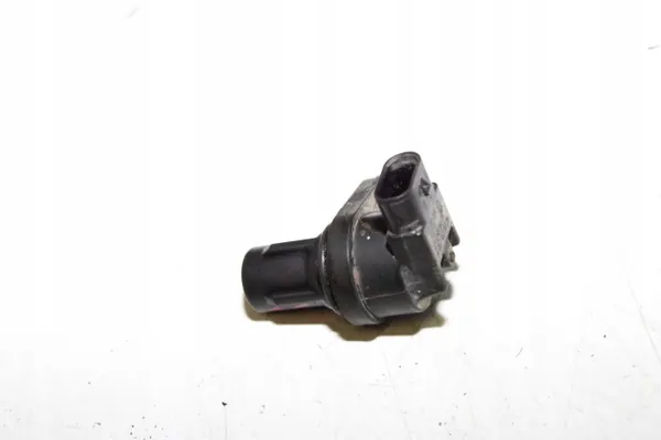 Sensor de Árbol de Levas Mercedes OEM 0281006128 Usado image 4