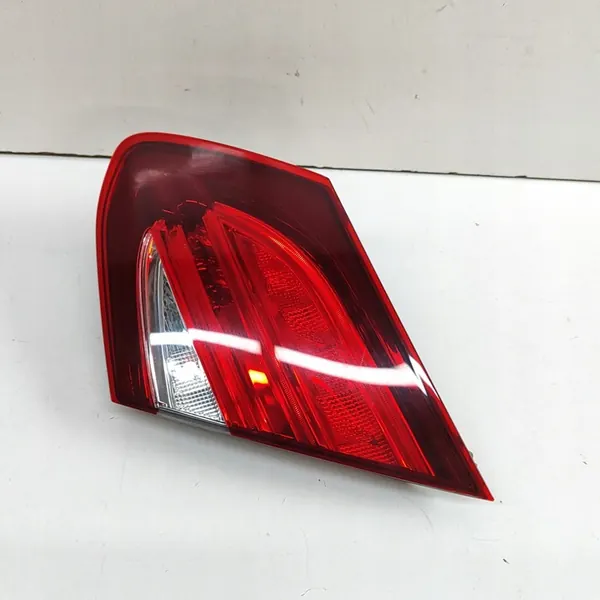 Rechter achterlicht Mercedes C-Klasse W205 A205 A2059066800 image 3