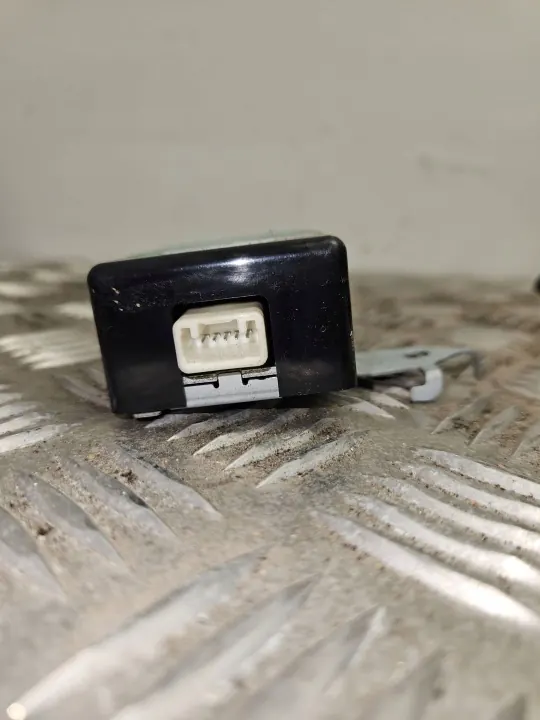 Módulo de porta Toyota Yaris 2007 OEM 897400D010 image 3