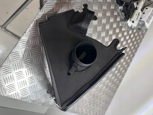Boîtier de filtre à air BMW E90 E91 E92 E93 M57 325D 330D 335D HDI2505 image 7