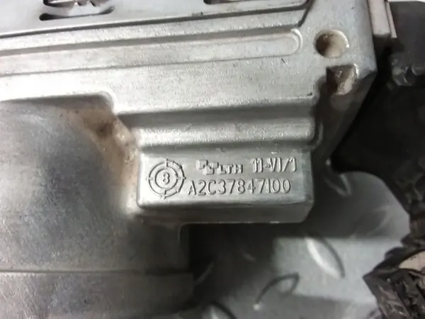 Bomba de dirección asistida Citroen OEM 1654730980 Usada image 5
