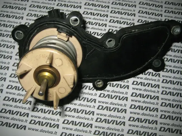 Carcasa de termostato Audi Q7 3.0 TFSI quattro 06E121111AD image 3