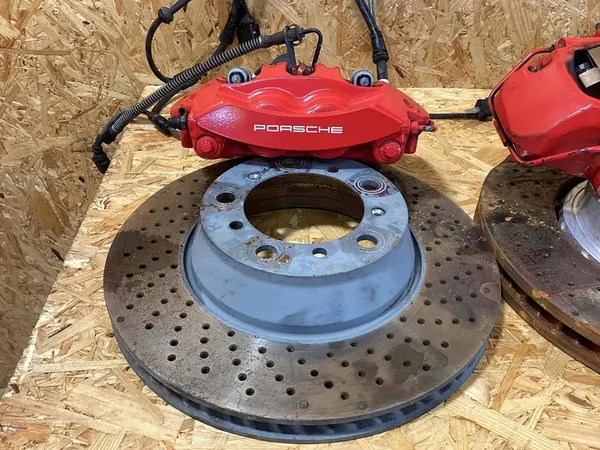 Brembo-jarrulevy- ja -palasarja Porsche 911 991:lle image 3