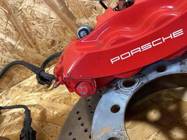 Brembo-jarrulevy- ja -palasarja Porsche 911 991:lle image 7