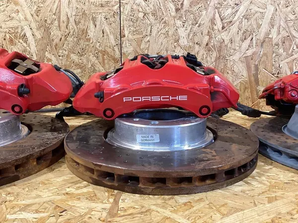 Brembo-jarrulevy- ja -palasarja Porsche 911 991:lle image 8