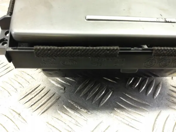 Hyundai Aschenbecher OEM 84680K4003 - Gebraucht image 6