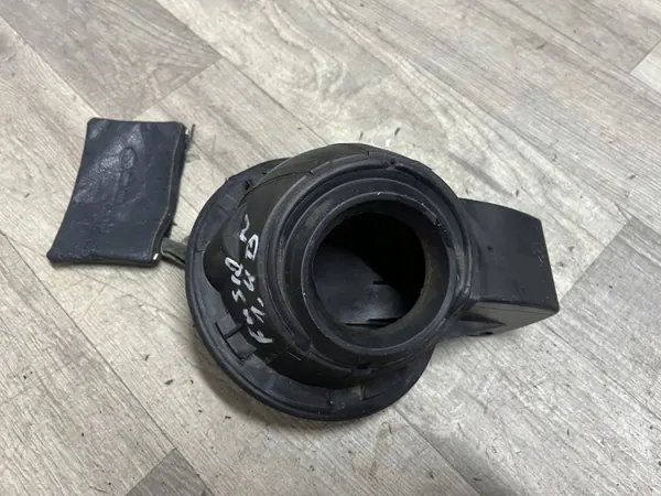 Ford Fusion 02-05 Polttoainelippa OEM 2S61A27936AK image 5