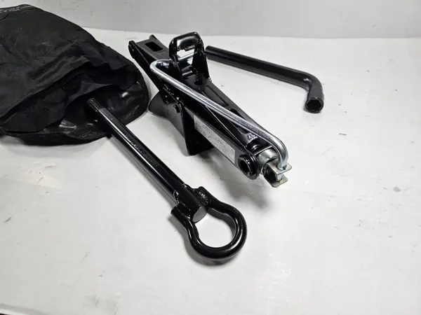 Renault Captur Trekhaak Set OEM 995502180R image 8