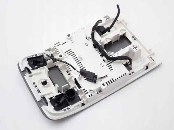 OEM 8V0947135J Plafonnier Audi A3 8V Intérieur Cabine image 3