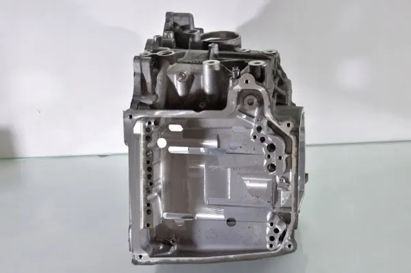 Carcasa trasera DQ250 02E OEM 026.60 - Usado image 3