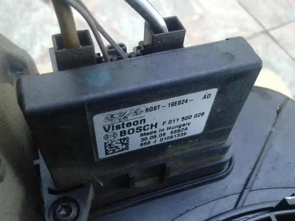 Ford Mondeo MK4 Värmefläktkåpa OEM 7G91-19B555-CH image 10
