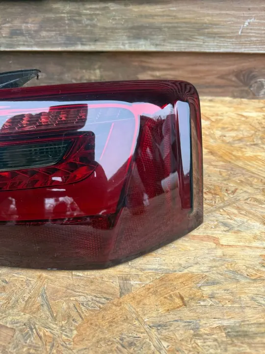 Lámpara trasera derecha Audi A6 C7 Sedan image 2