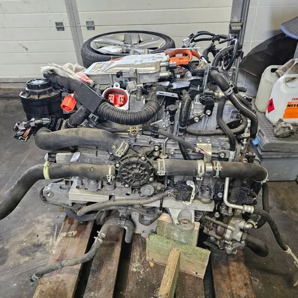 Motor elétrico a hidrogénio Toyota WODOROWY - Usado image 2