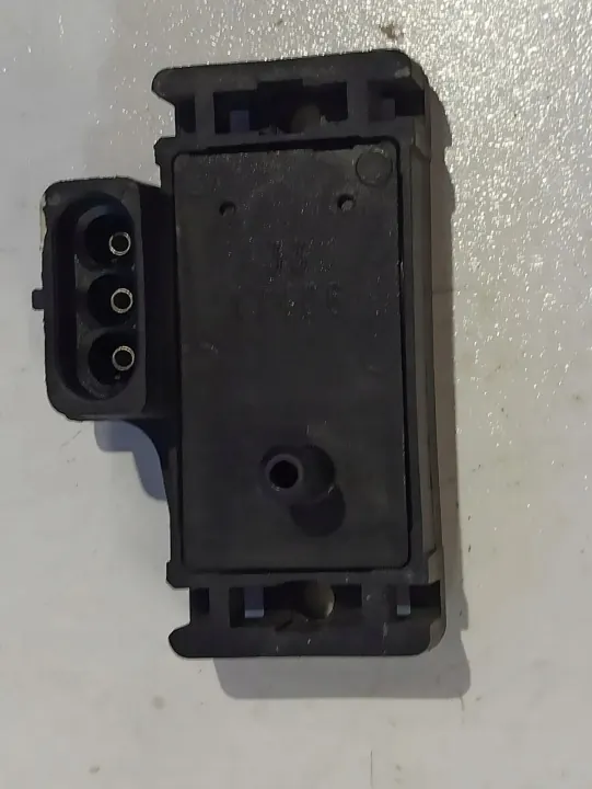 Capteur de pression d'air Volvo OEM 3317406 pour V40 Estate image 4