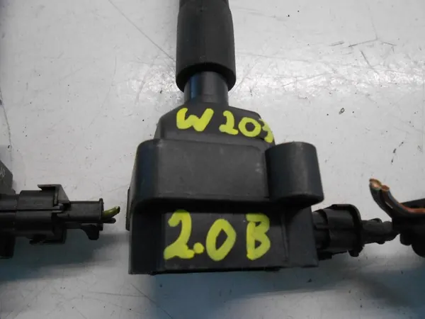 Tändspole Mercedes W203 2.0 A0001501780 image 4