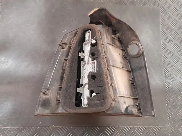 Opel Zafira B Luz Trasera Derecha 93190793 image 4