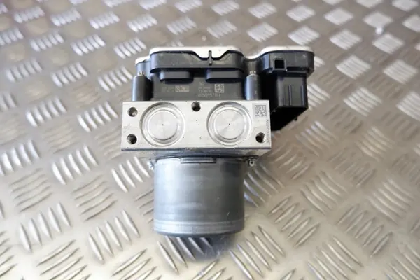 ABS-Steuermodul OEM 44540-0DA00 Toyota Yaris Cross image 5