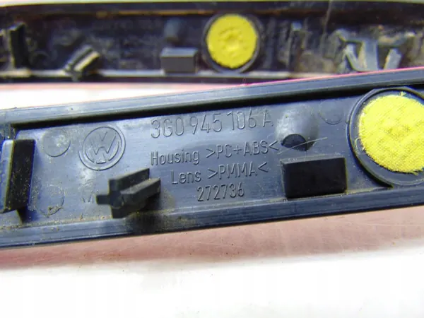 Takavalon oikea takareflektori VW Passat B8 image 5