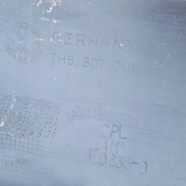 Volkswagen OE Etupuskuri 7H5807717 image 2