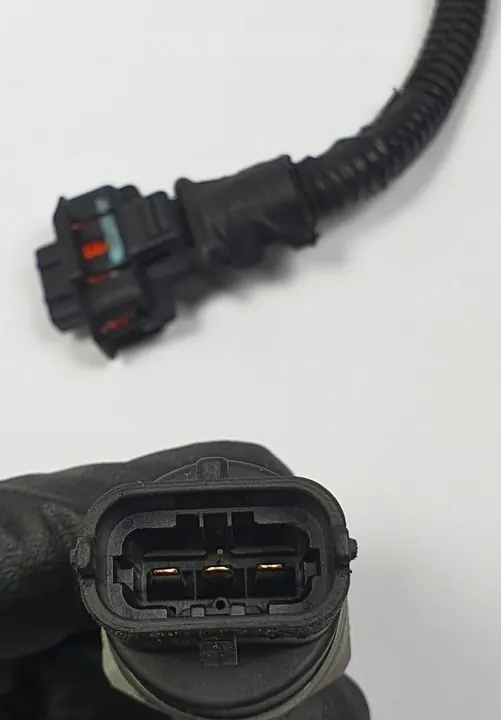 Brandstofdruksensor Renault Espace IV 2.0 DCI 8200391398 image 2