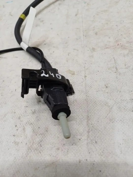 AdBlue-suutin OEM 50557565 Alfa Romeo Stelvio:lle image 3