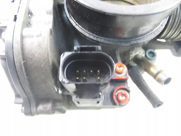 Corpo de borboleta Audi A4 B5 1.8 058133063B image 3