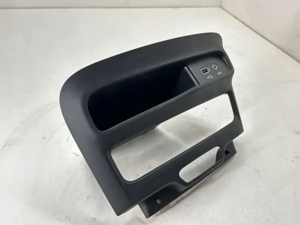Chrysler USB-poort OEM 6EM06TRMAA - Gebruikt image 3
