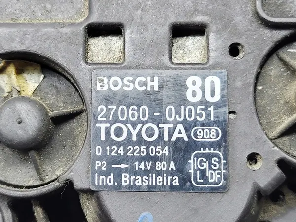 Yaris II 1.3 Vaihtovirtageneraattori 27060-0J051 image 6