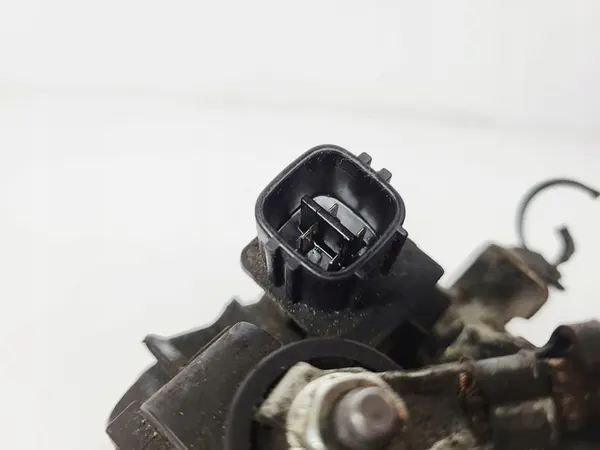 Yaris II 1.3 Vaihtovirtageneraattori 27060-0J051 image 7