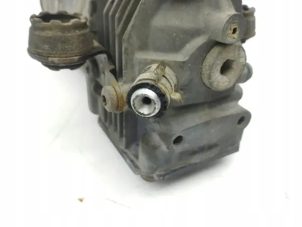 Mercedes-Benz luchtvering compressor OEM A2513200704 image 6