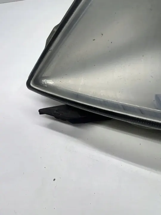 Faro Halógeno Derecho Ford Fiesta MK6 OEM 2S61-15K201-A image 3