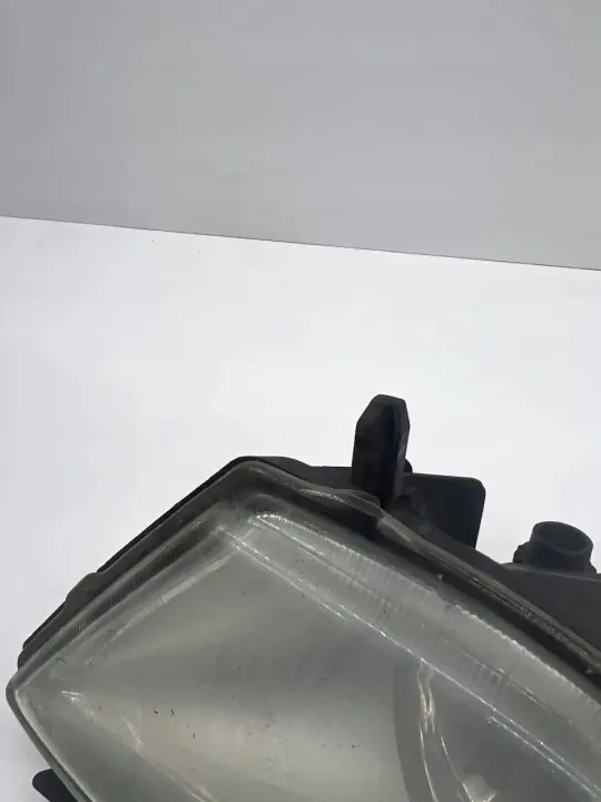 Faro Halógeno Derecho Ford Fiesta MK6 OEM 2S61-15K201-A image 4