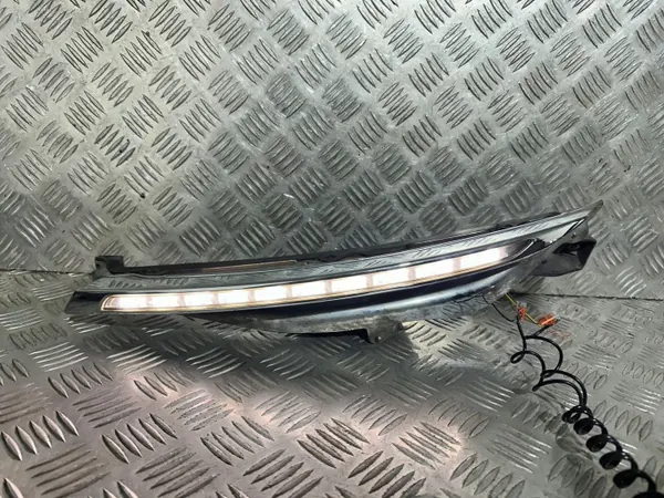 Lancia Delta III DRL LED esquerdo OEM 46130748 - Usado image 2