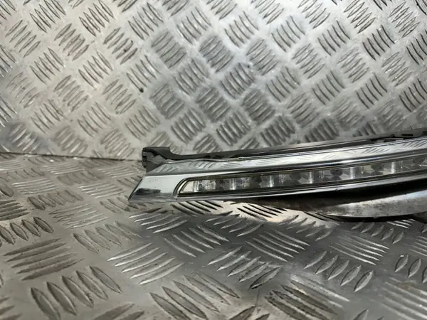 Lancia Delta III DRL LED esquerdo OEM 46130748 - Usado image 8