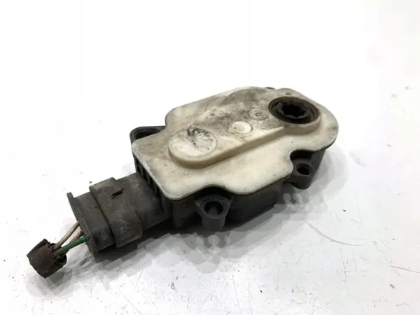 Kaiutinmoottori OEM 9673420580 Peugeot 308 SW II:lle image 2