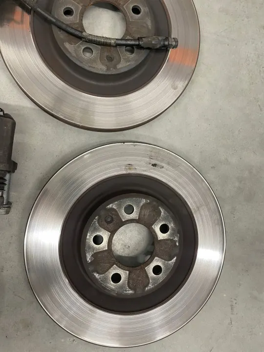Disques, Plaquettes, Étriers Frein Arrière Audi Q5 OEM image 4