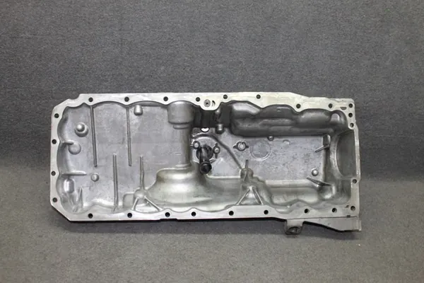 BMW F10 F11 F01 F02 M550DX Oljetank X-Drive 4741768 image 6