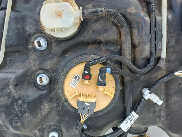 Flutuador de combustível Renault Trafic III 2.0 DCI OEM image 8