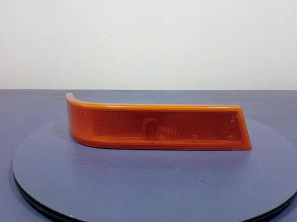 Mercedes Vario W670 voor rechter richtingaanwijzer OEM 6708200621 image 2