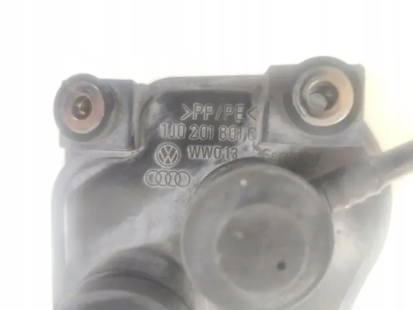 VW Golf IV 1.4 75HP Carbon Filter 1J0201801C image 5