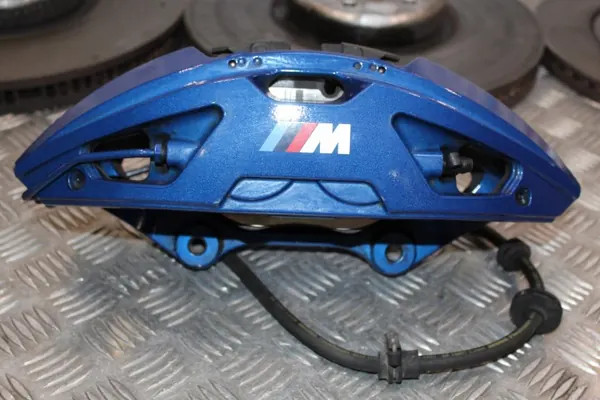 BMW G11 G12 LCI Remklauwen & Schijven Set OEM image 6