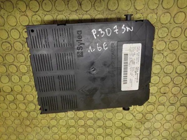 Module BSI Peugeot 307 OEM 9644098180 - Occasion image 4